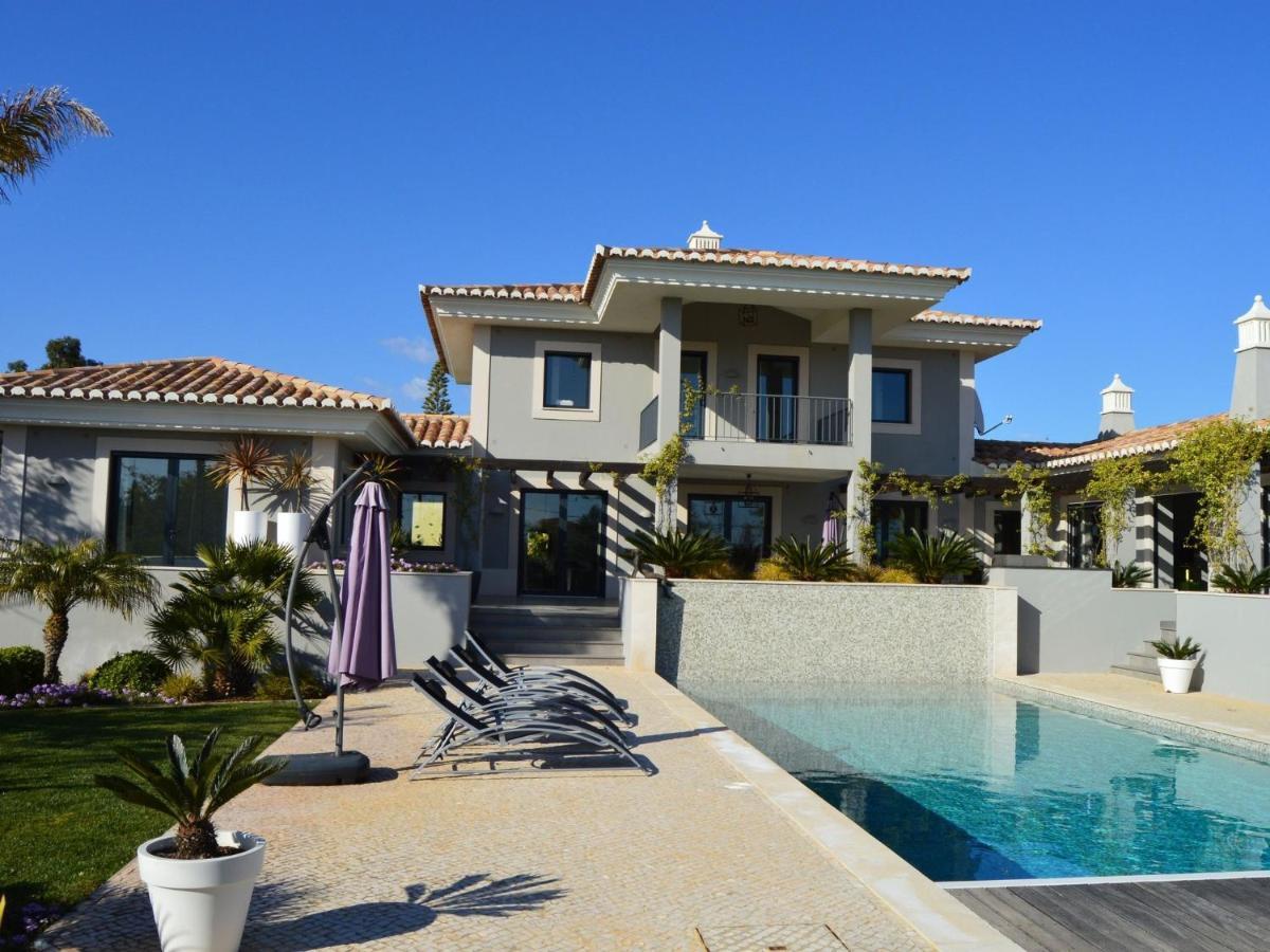 Modern With Swimming Pool Near Carvoeiro Вилла